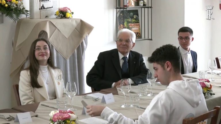 Legalità, Mattarella al ristorante solidale “Nuova Cucina Organizzata”