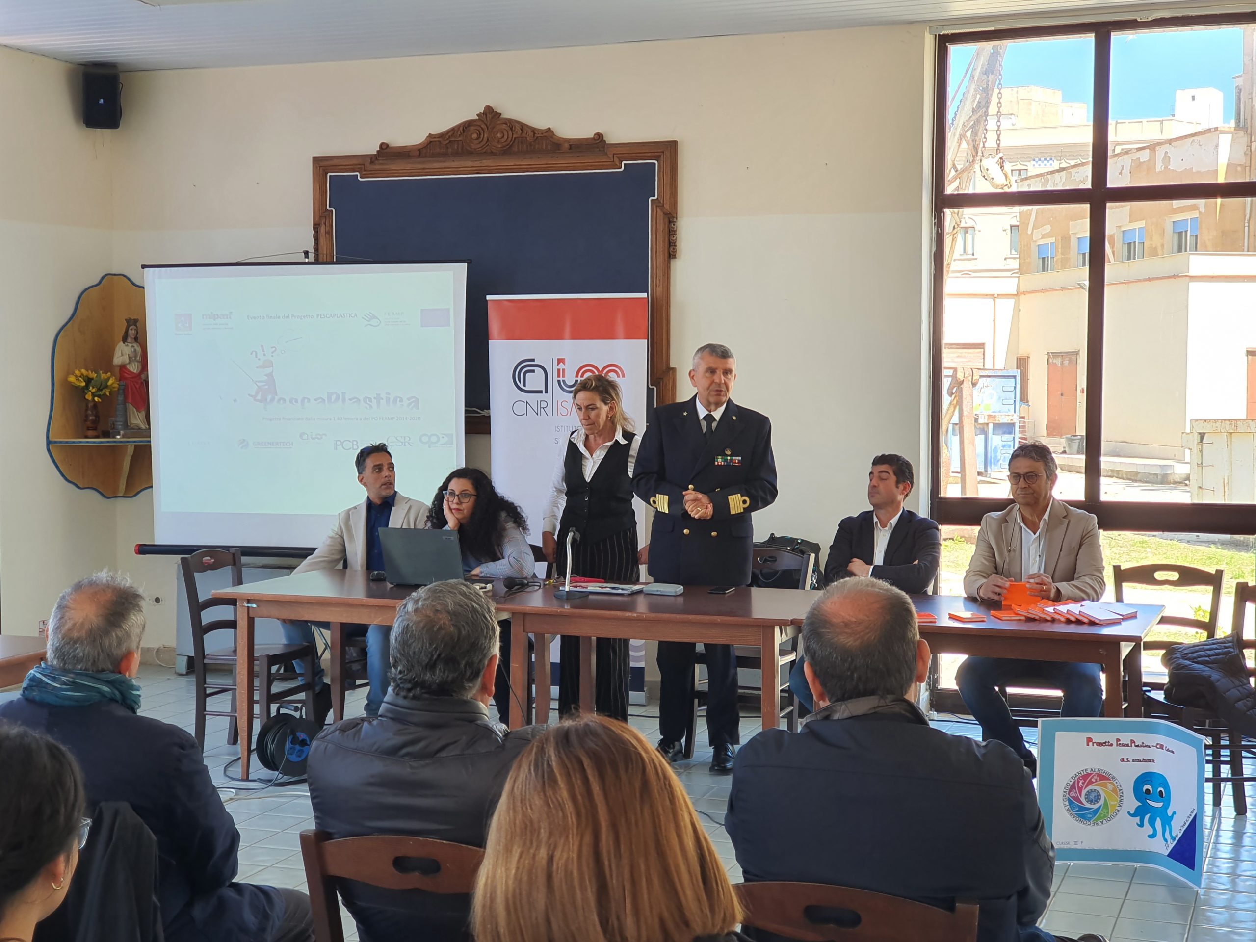 Alla Capitaneria di Porto di Trapani un convegno su “Pescaplastica”
