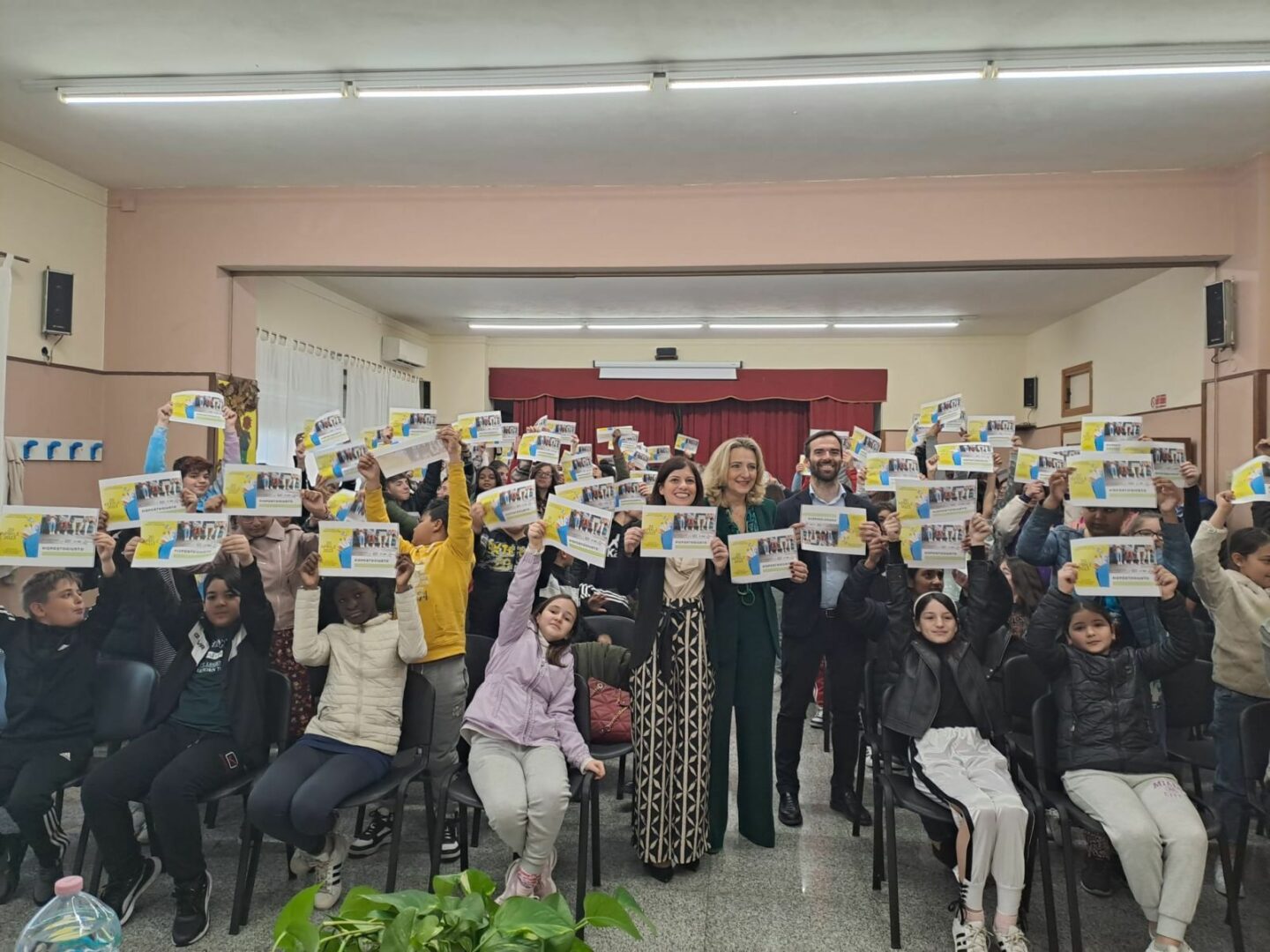 Nelle scuole di Palermo la campagna #IOPOSTOGIUSTO, per un corretto uso di internet