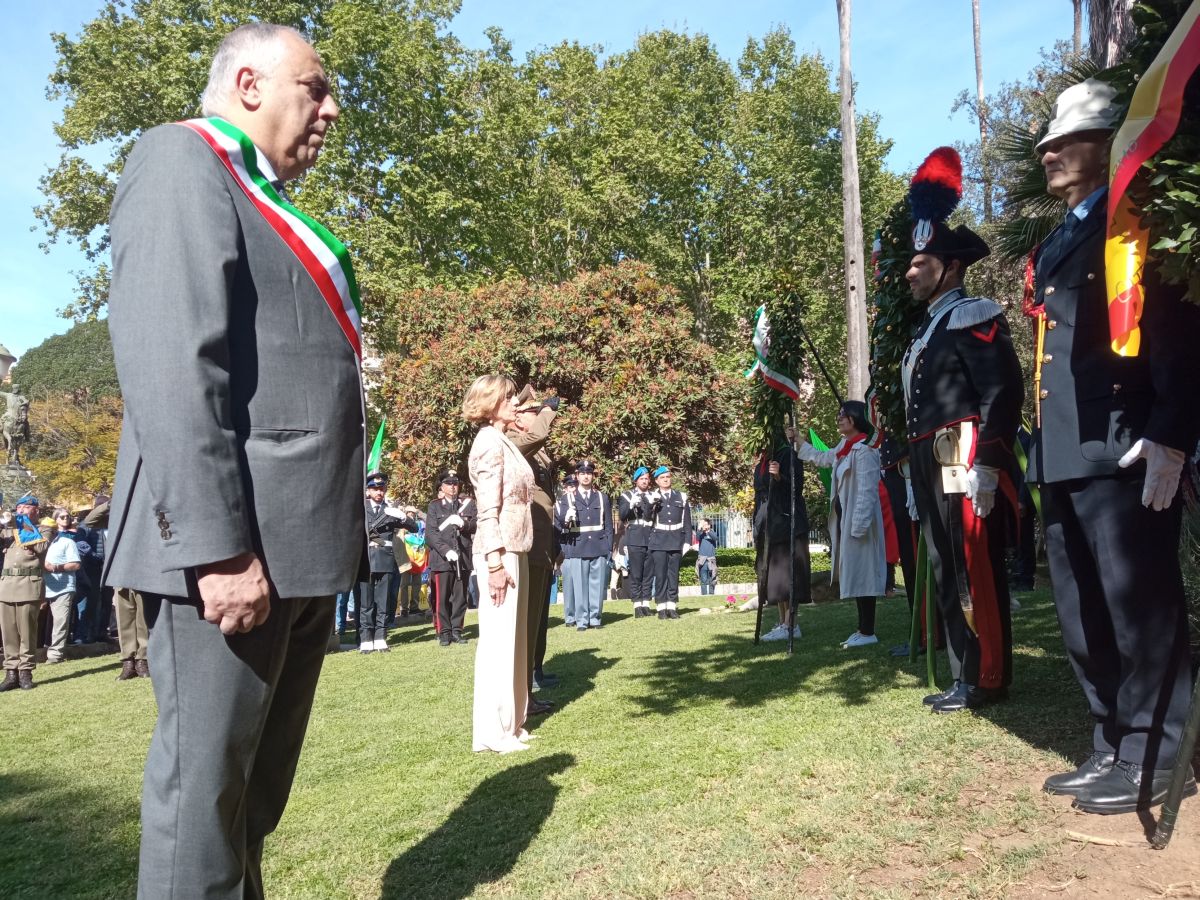 25 Aprile, Prefetto e Sindaco di Palermo depongono corone d’alloro