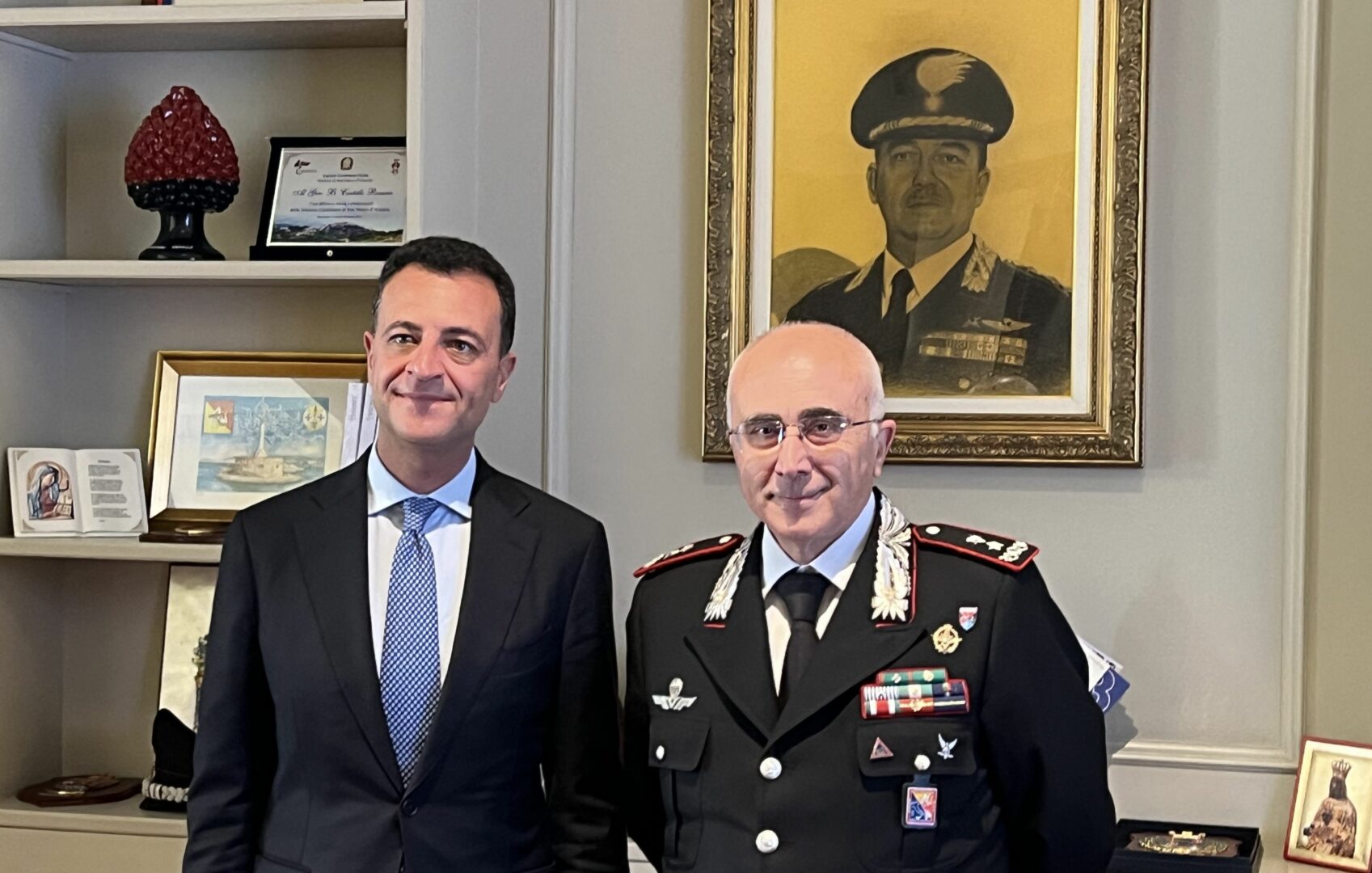 Minardo in visita alla Legione Carabinieri Sicilia