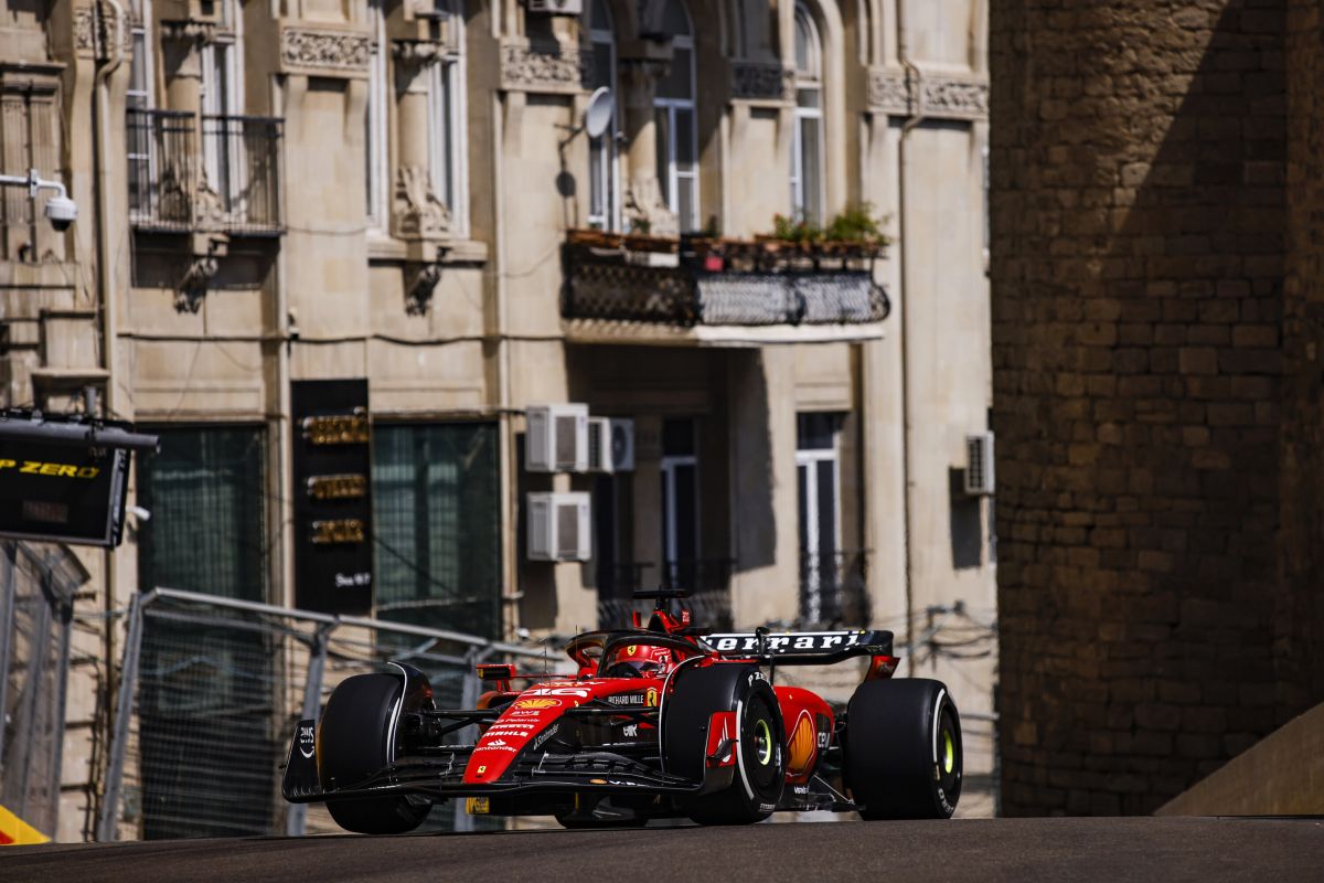 Leclerc in pole position a Baku davanti a Verstappen