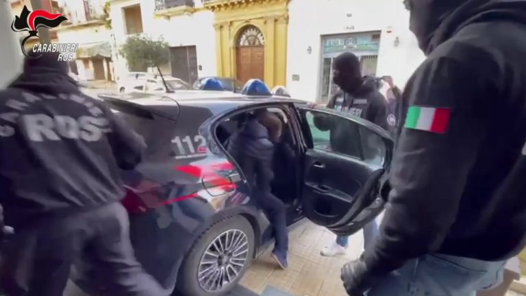 Arrestata maestra di Castelvetrano vicina al boss Messina Denaro