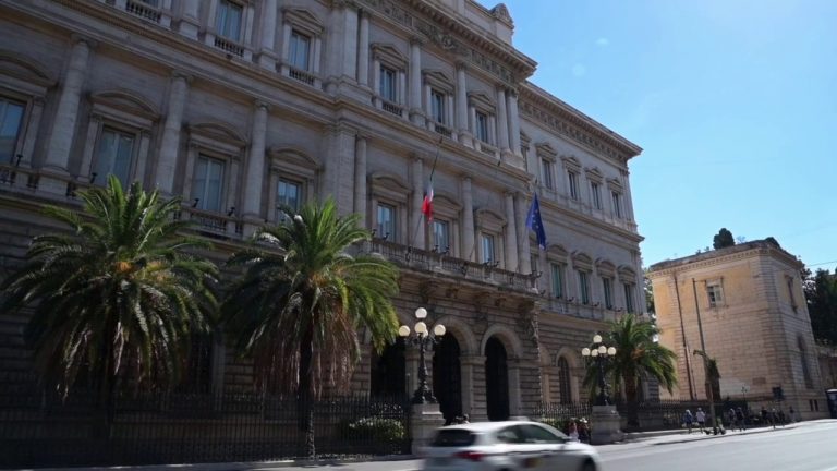 Aumentano i prestiti bancari al settore privato