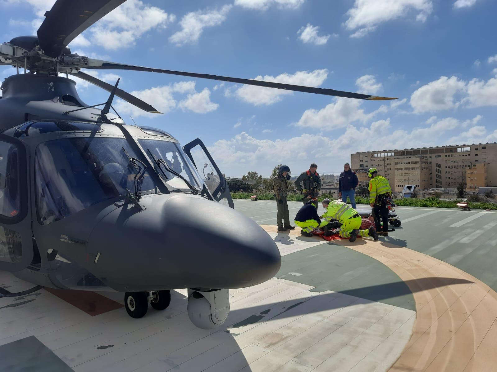 Elicottero dell’Aeronautica soccorre turista ferito alla Riserva dello Zingaro