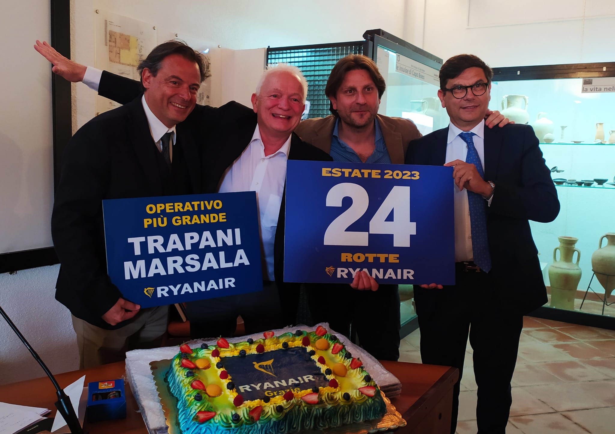 I vertici Ryanair a Marsala per lanciare la summer 2023. Ombra: “E’ la più forte di sempre”