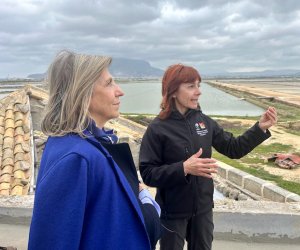 Trapani, il prefetto Cocuzza visita l’area protetta delle saline