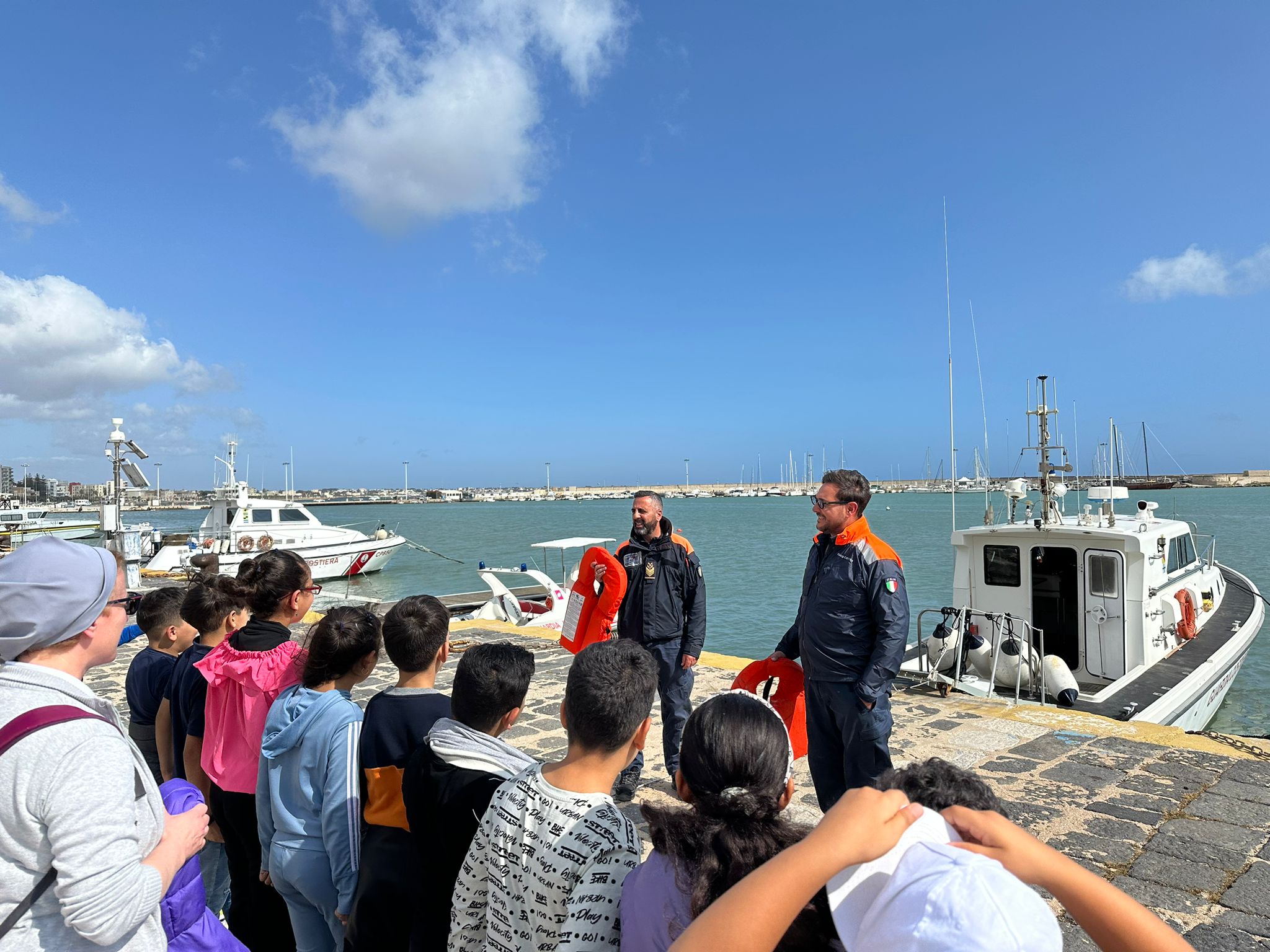 I bimbi della Comunità “Speranza” visitano la Capitaneria di Porto di Mazara