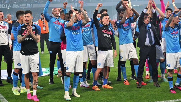 Il Pallone racconta – Napoli festa, Juve seconda