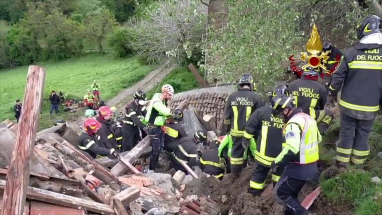 Maltempo E.Romagna, recuperato cadavere tra le macerie a Fontanelice