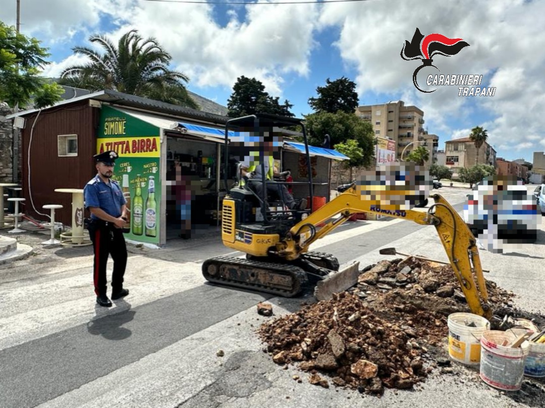 Lavori abusivi per attività ambulanti, un arresto e una denuncia nel trapanese