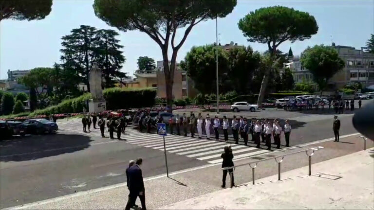 Forlani, a Roma i funerali di Stato