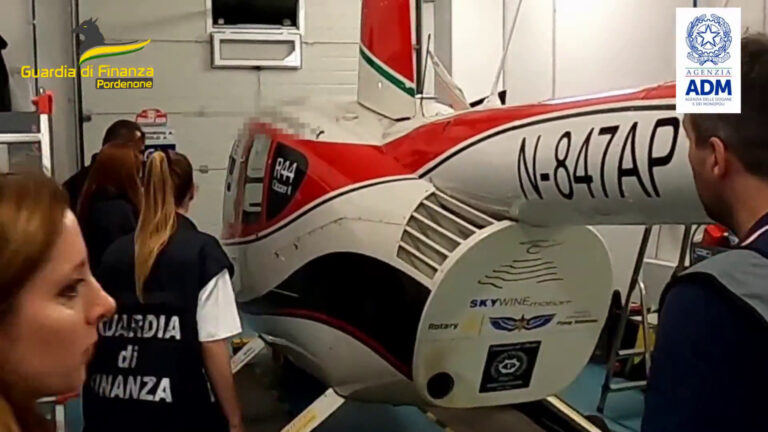 Sequestrato elicottero introdotto illegalmente in Italia
