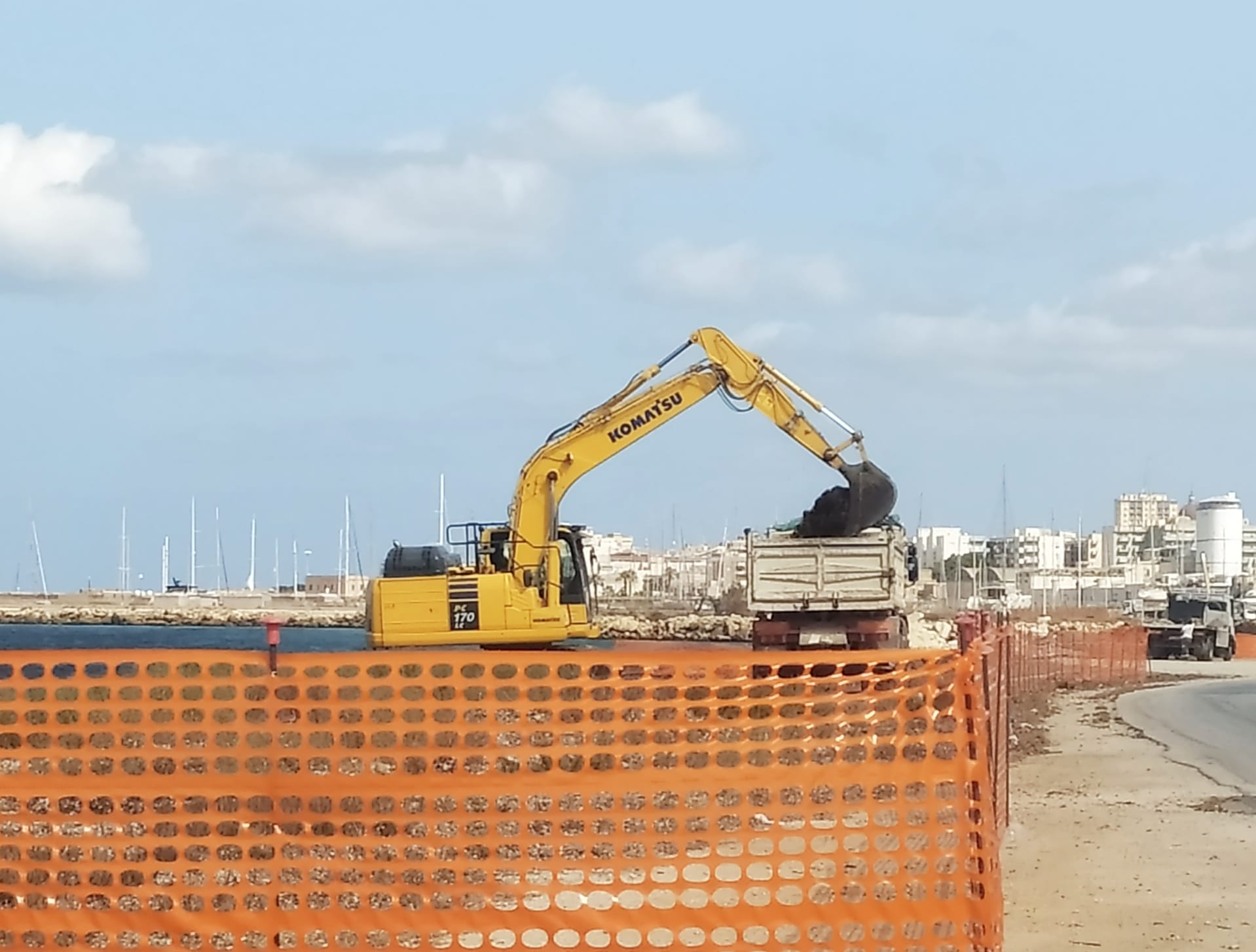 I lavori del Waterfront di Marsala fermi da giorni, ecco  perchè