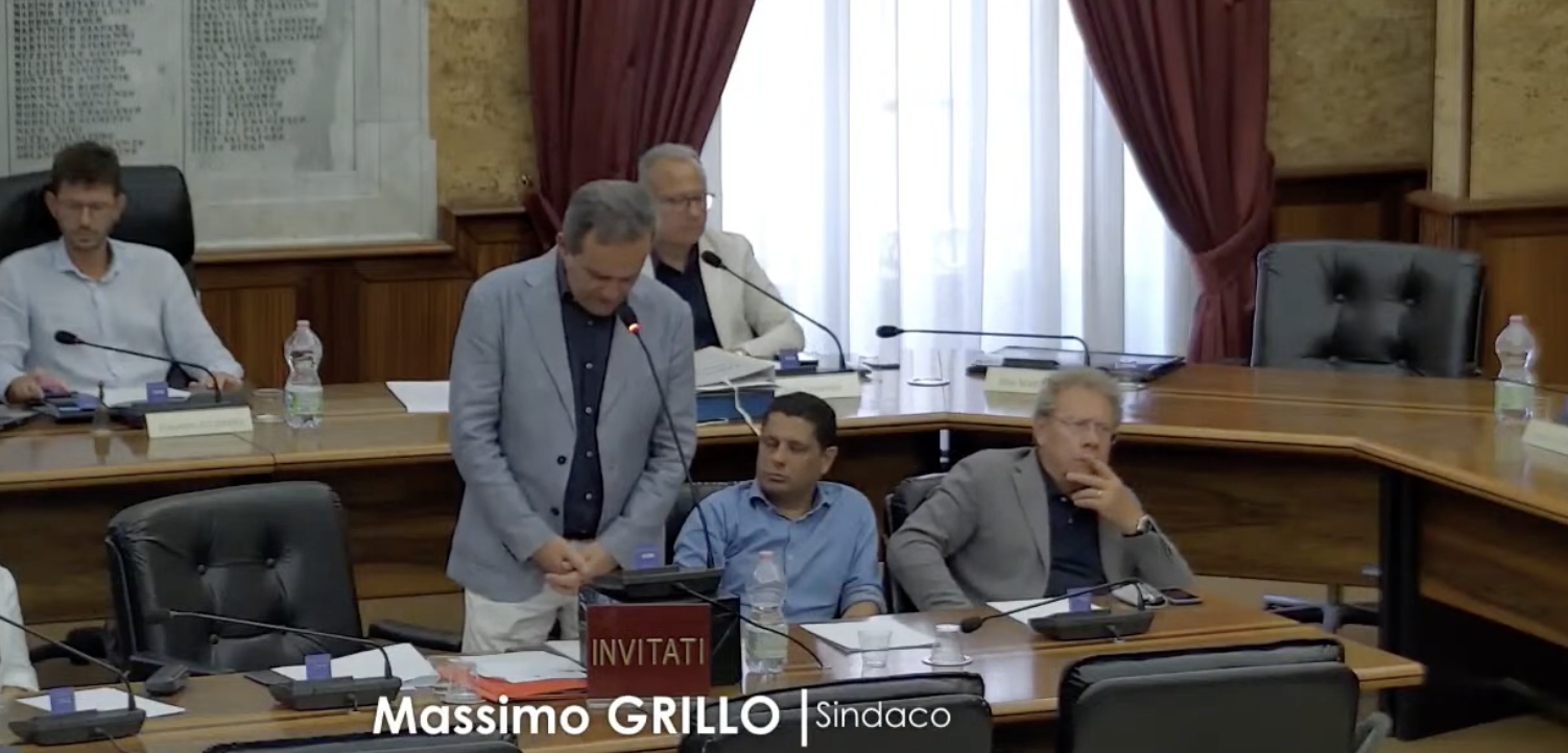 Marsala: Grillo in Aula per i primi due anni di Amministrazione, pioggia di critiche dai consiglieri comunali