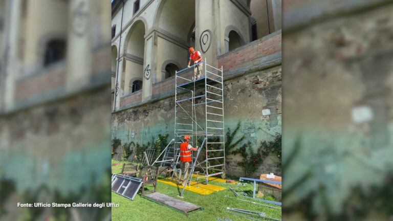 Firenze, al via la ripulitura delle colonne del Corridoio Vasariano