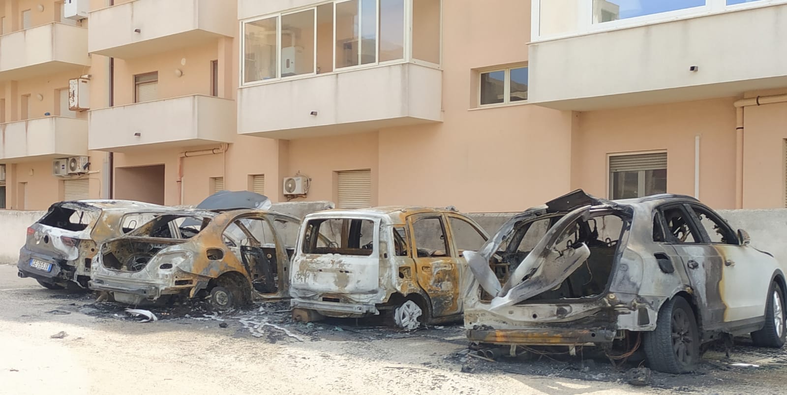 Marsala: torna l’incubo delle auto in fiamme vicino Sappusi