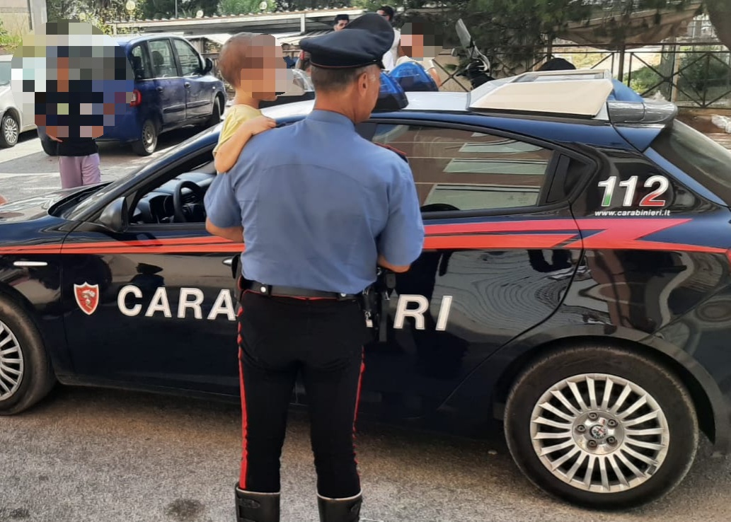 Panico a Marsala, ad Amabilina sparisce un bimbo di 4 anni. Lo ritrovano i carabinieri