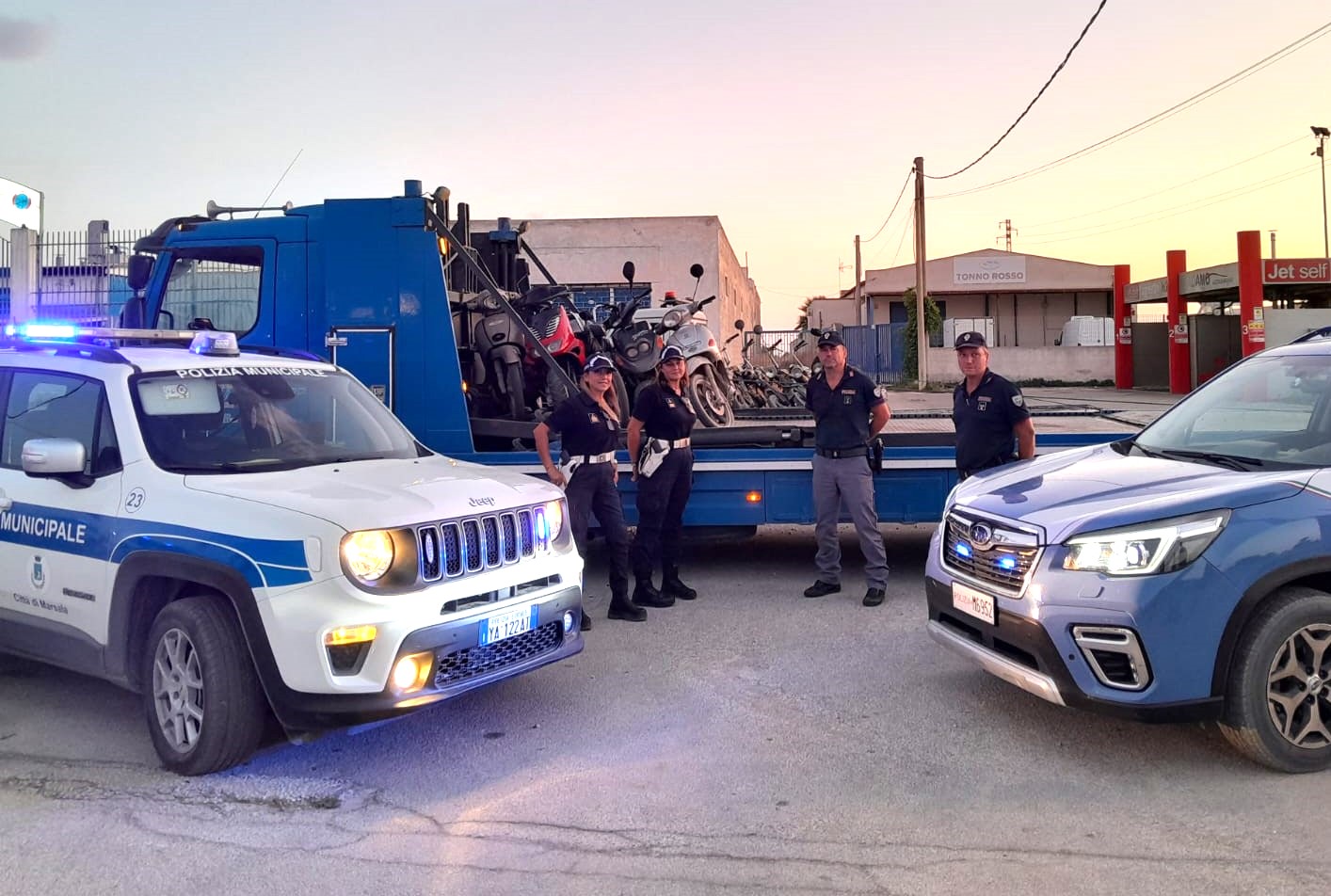 Marsala: scoperte una decina di moto senza targa e hashish, sequestri