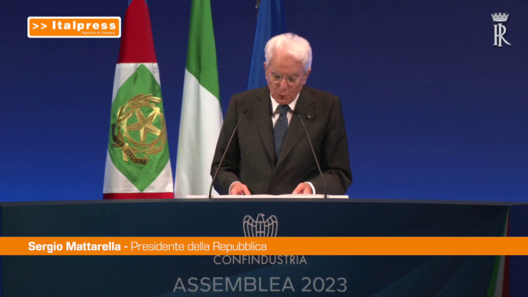 Mattarella “La democrazia non deve cedere alla paura”