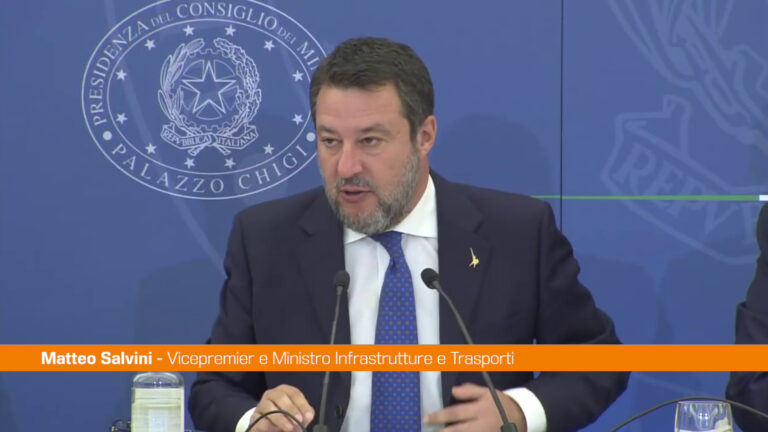 Salvini “Nella manovra c’è la copertura per il Ponte sullo Stretto”