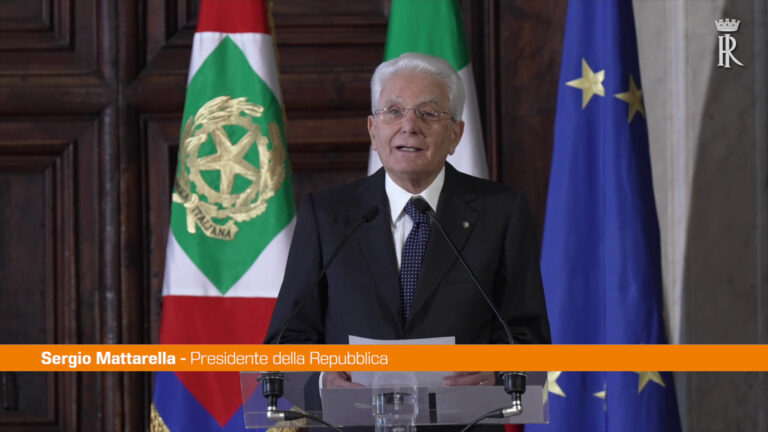 Mattarella “Rispettare la dignità del lavoro”