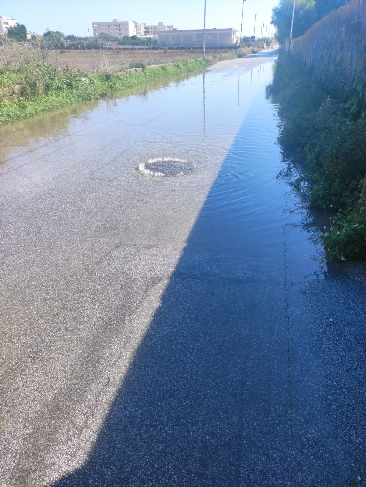 Movimento per l’uguaglianza denuncia fuoruscita di acqua di fogna in via Mazara Vecchia