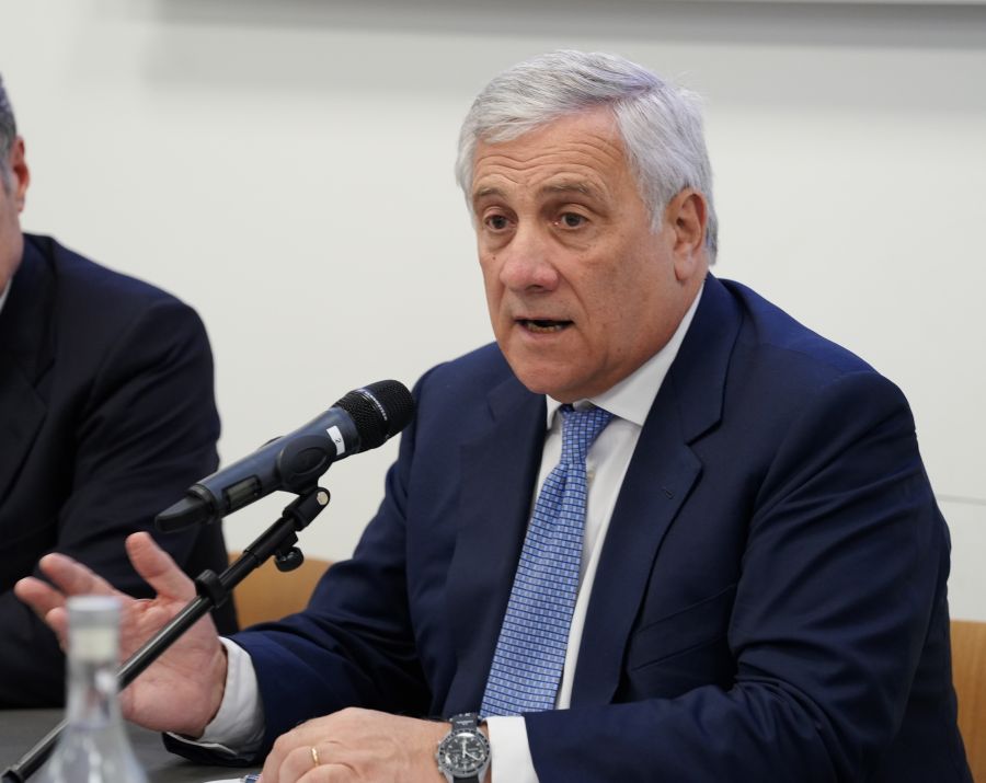 Tajani “Dall’Italia disponibilità a curare i civili palestinesi”