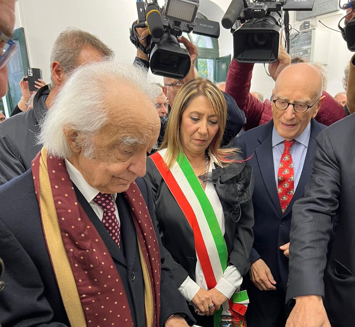 Morte Zichichi a Erice lutto cittadino, la sindaca sarà a Roma per i funerali