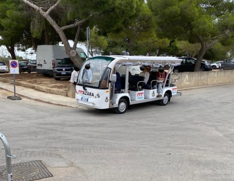 Al Cimitero di Mazara un minibus per disabili e anziani