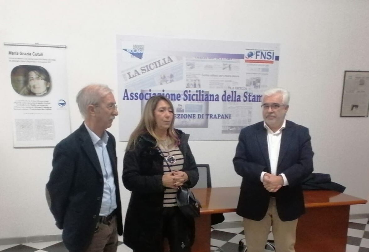 Trapani, inaugurata la mostra “Il giornalismo che non muore”