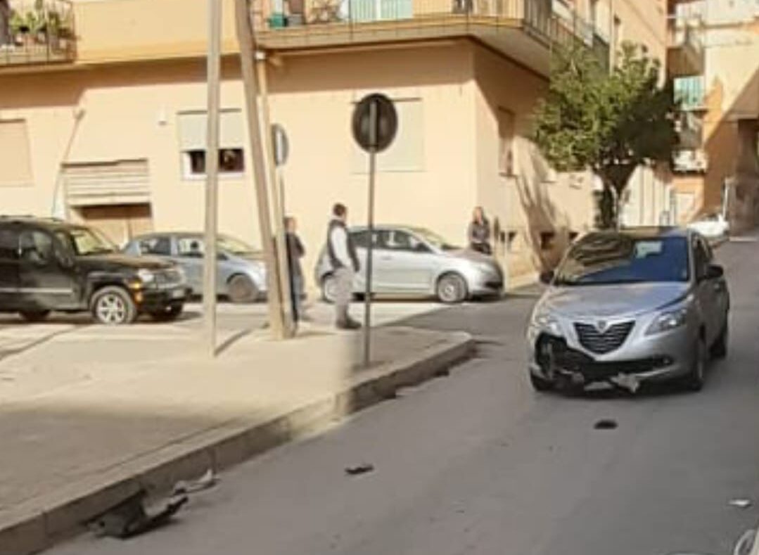 Moto contro auto, incidente nel centro di Marsala