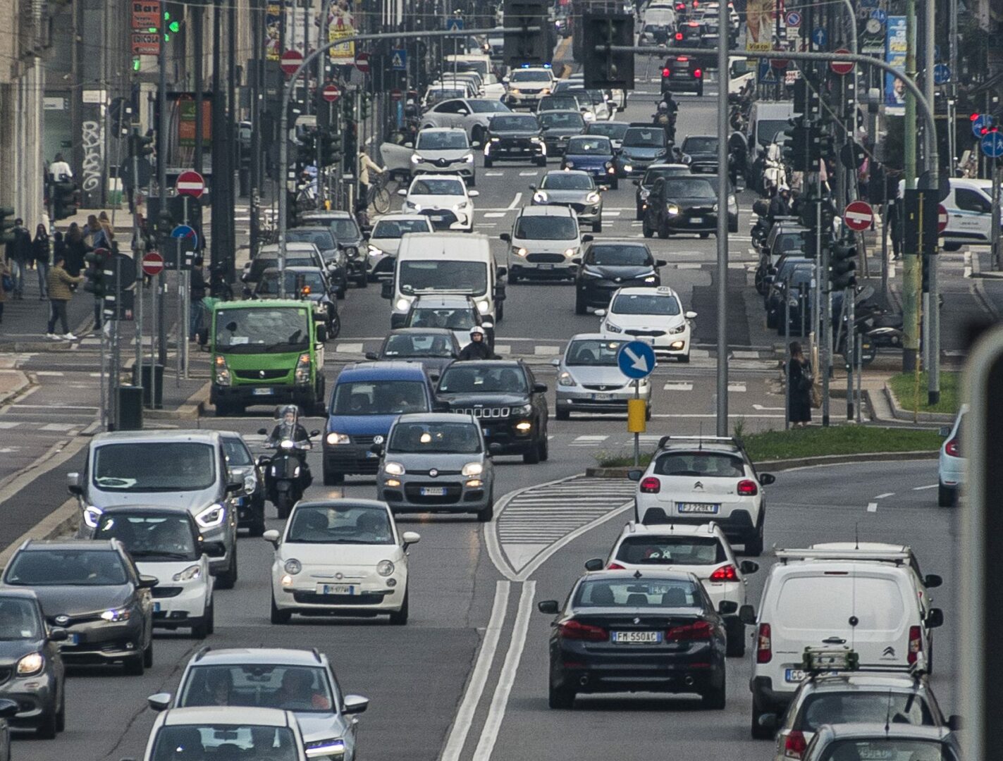 A dicembre in crescita il mercato dell’auto