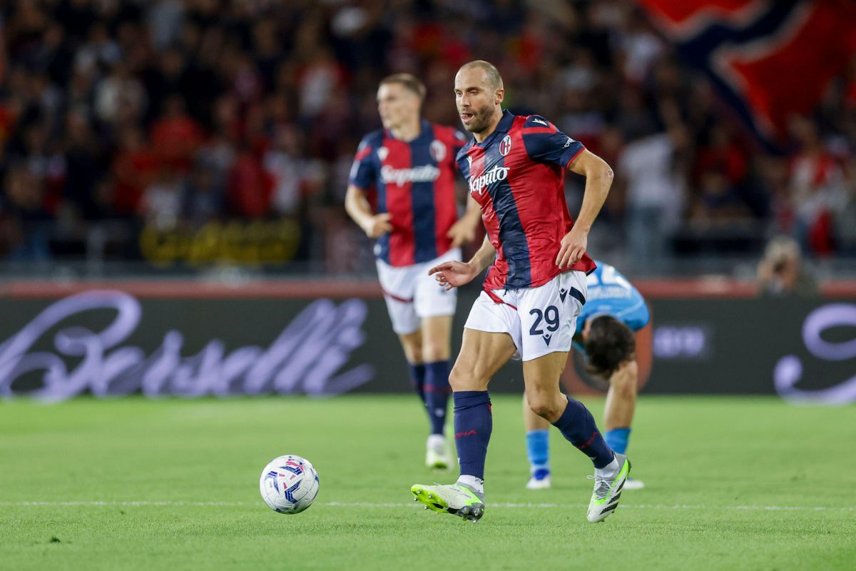 De Silvestri salva in extremis il Bologna, 1-1 con il Genoa