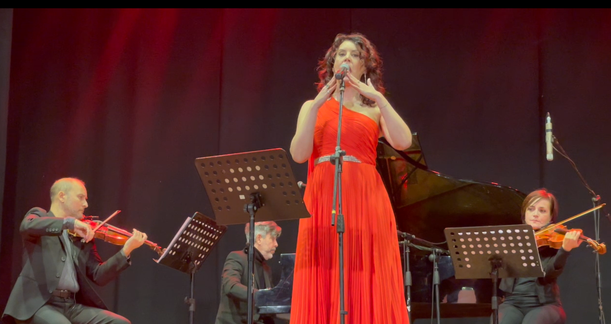 Il soprano Luciana Di Bella incanta il “Cielo d’Alcamo”