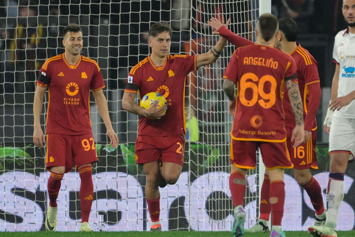 La Roma travolge il Cagliari e sogna un posto in Champions