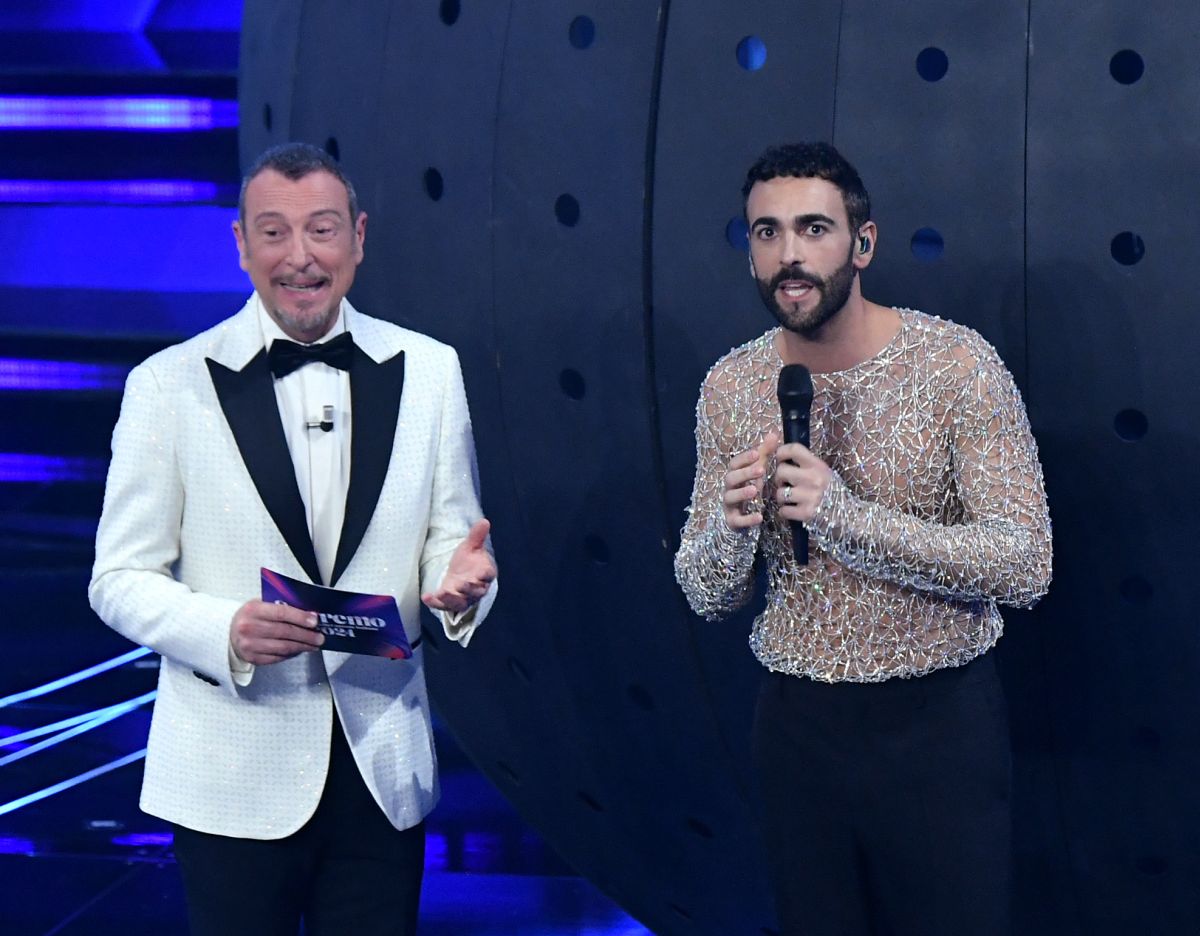 Sanremo al via con Amadeus e Mengoni. Sorpresa Ibra, Bertè prima