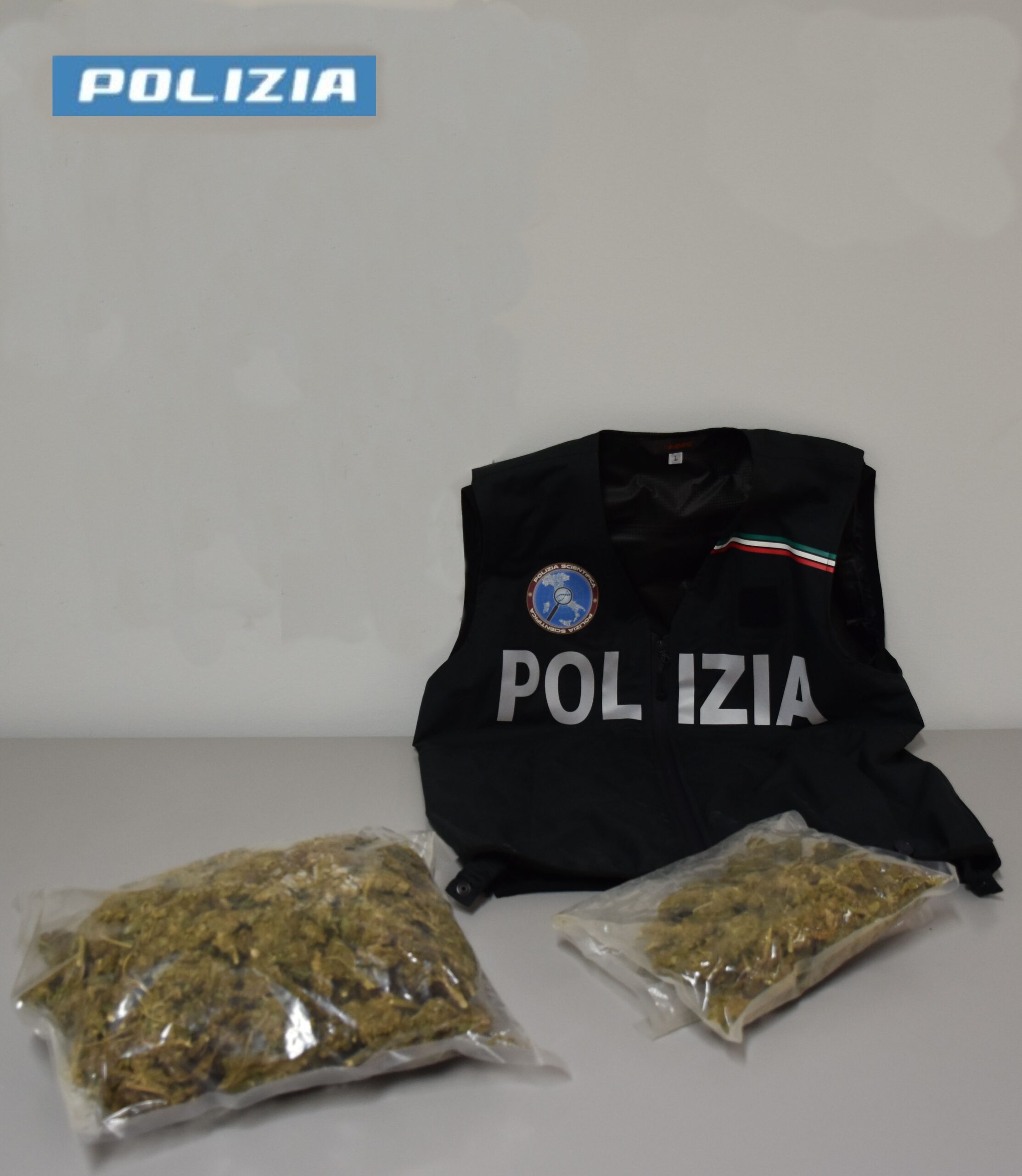 Si aggirava per le vie di Marsala con marijuana da spacciare, arrestato