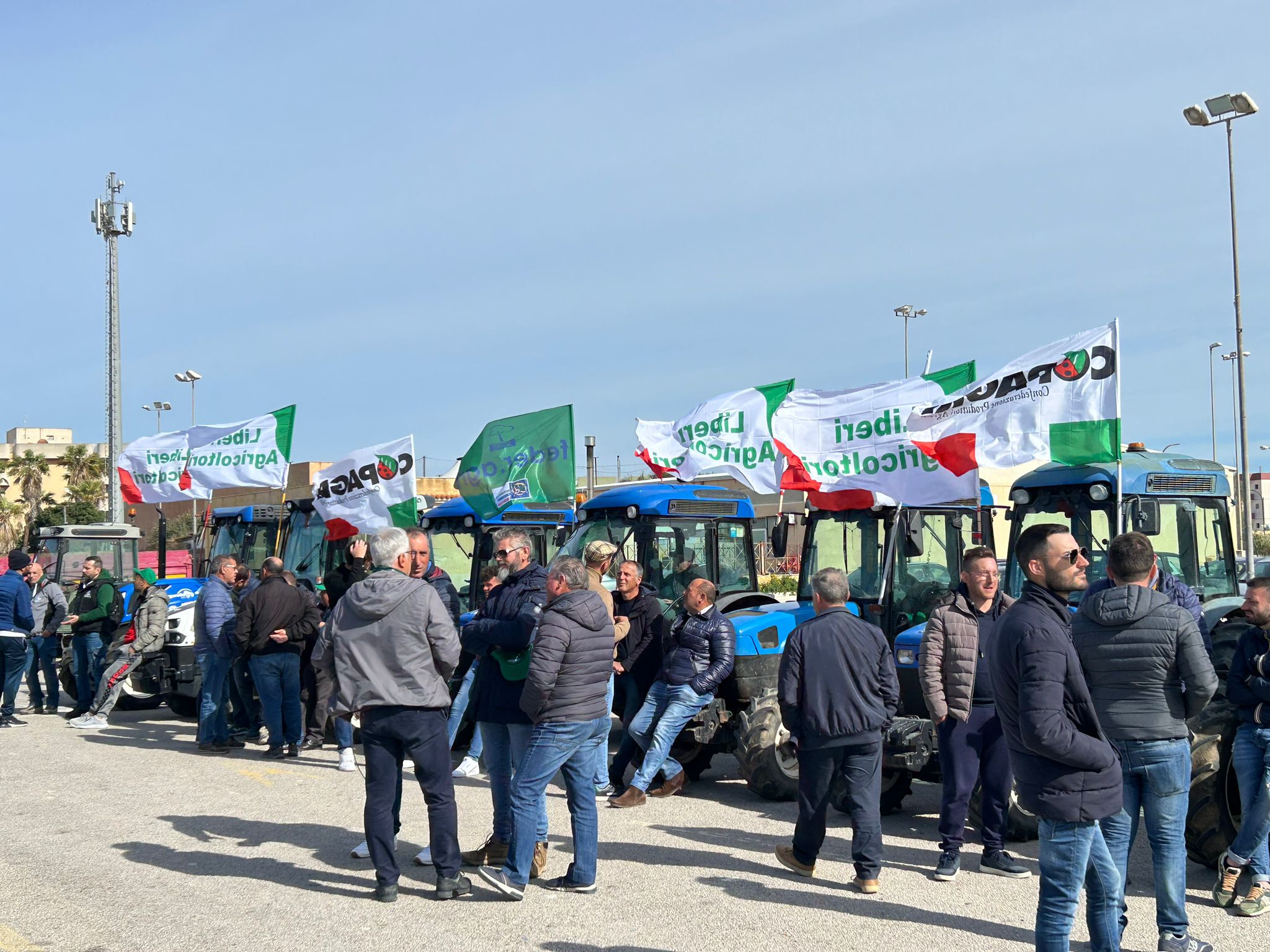 Oltre 250 trattori a Marsala per firmare un Documento, oggi incontro in Regione