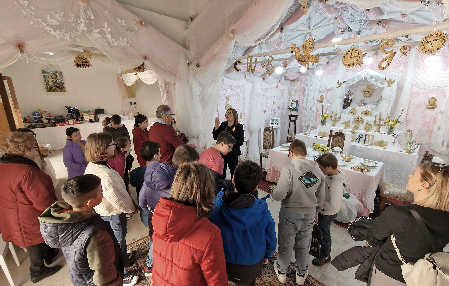 A Campobello il “Pranzo coi Santi”, 104 pietanze presso l’altare di San Giuseppe