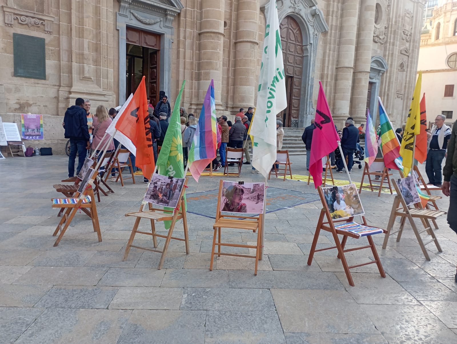 Il digiuno pacifista in piazza a Marsala, la disobbedienza più potente