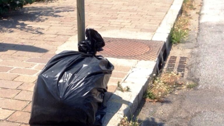 A Castelvetrano i cittadini denunciano l’abbandono di rifiuti, il rispetto dell’ambiente parte dalle scuole