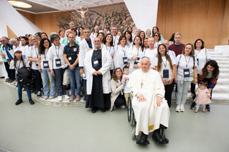 Operatori dell’Ospedale di Petralia Sottana ricevuti da Papa Francesco