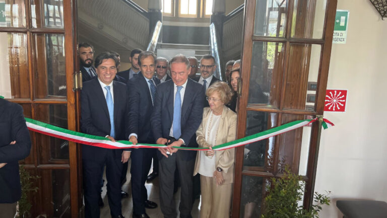 Urso inaugura a Catania la Casa del Made in Italy
