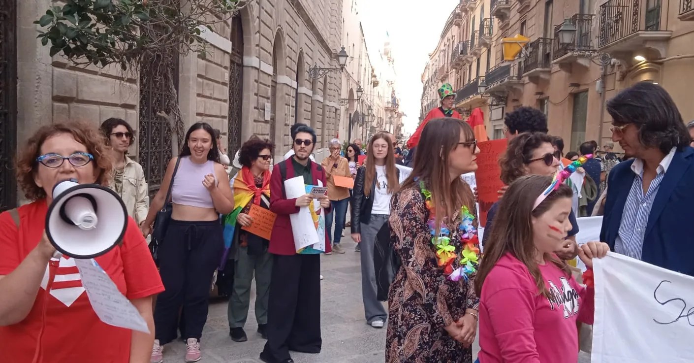 Arcigay Trapani Shorùq in marcia contro l’omolesbobitransfobia