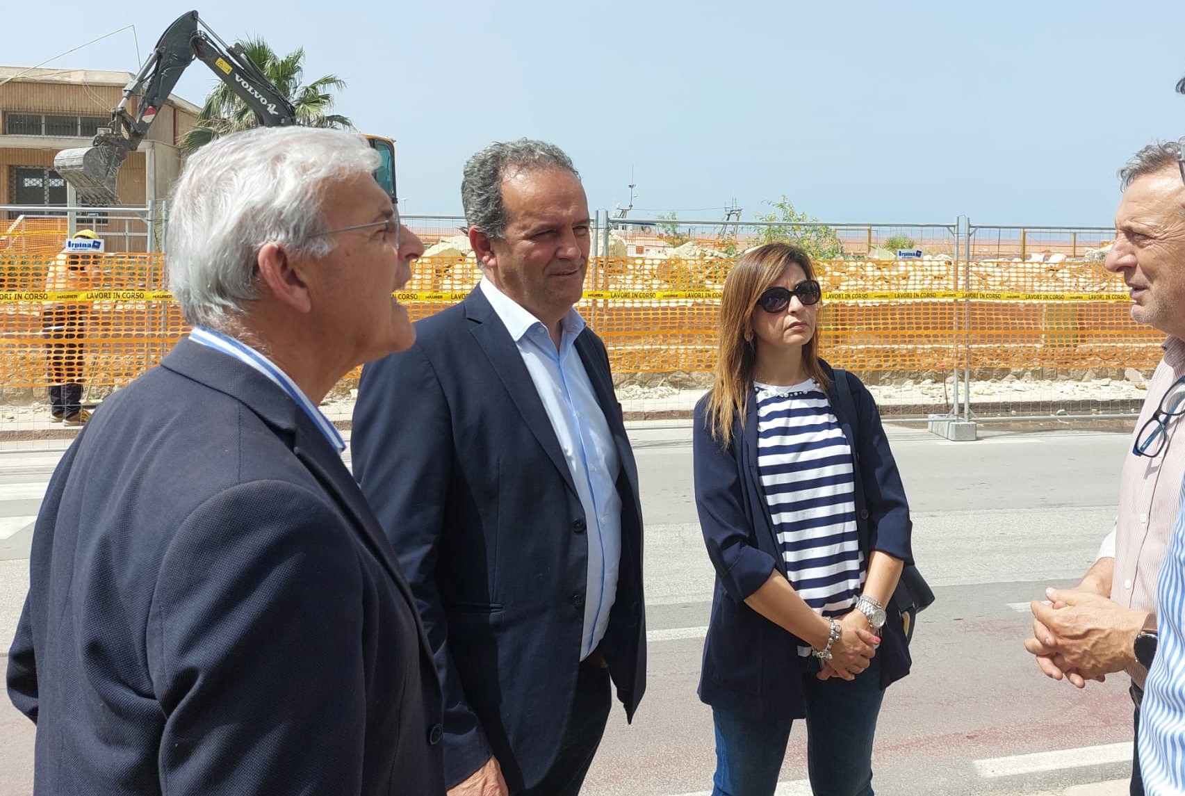 Riqualificazione Lungomare, in demolizione il muro vicino al Porto