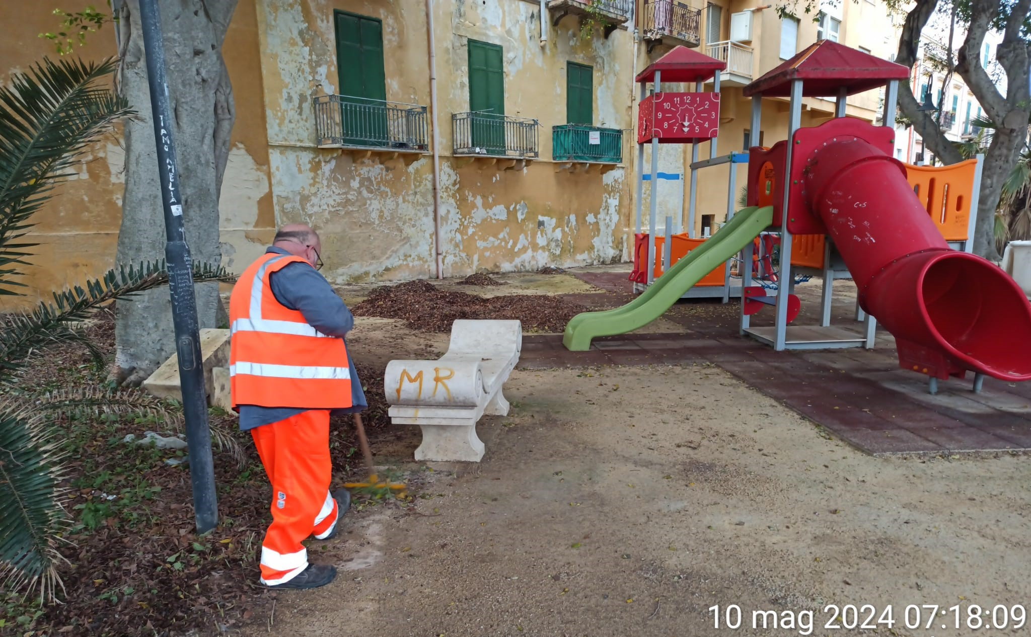 Marsala: un’impresa esterna si occuperà della potatura degli alberi di Villa Cavallotti