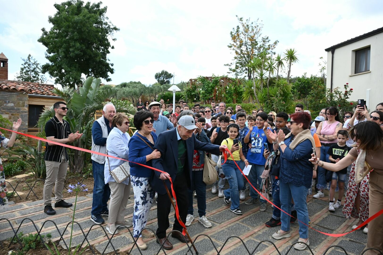 Festa delle Rose alla tenuta Fiasconaro, coinvolti oltre 100 studenti