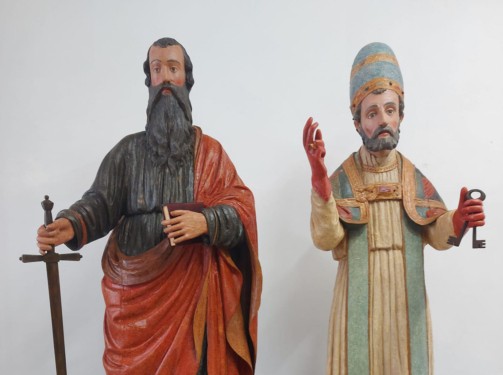 Marsala: ritrovate e restaurate le due statue di SS Pietro e Paolo 