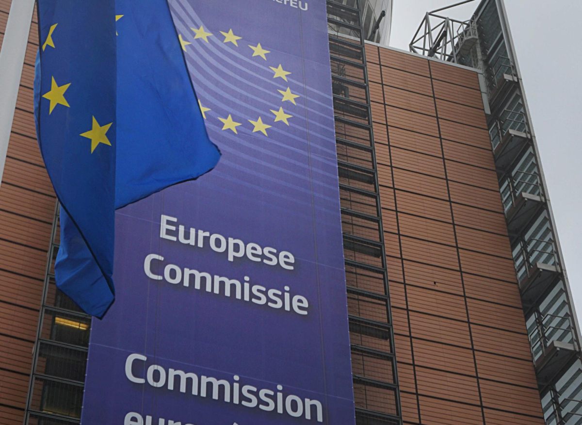 Ue, Commissione chiede procedura deficit eccessivo per Italia e 6 Paesi